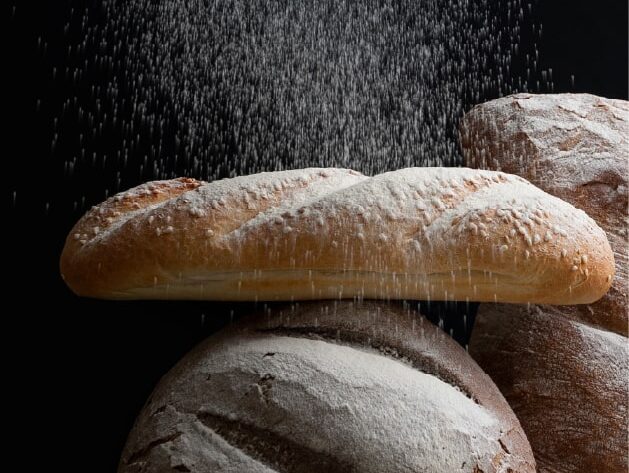 Pan Stollen relleno con mazapán de nuez